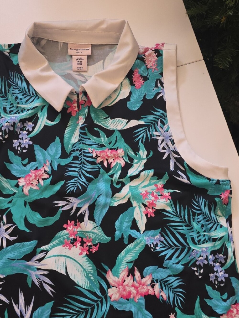 (2) Tommy Bahama Floral Sleeveless Tank Tops - Hot Pink & Black - Picture 3 of 8
